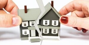 La Divisione dei Beni Immobiliari in Caso di Divorzio: Passaggi Chiave e Considerazioni Legali