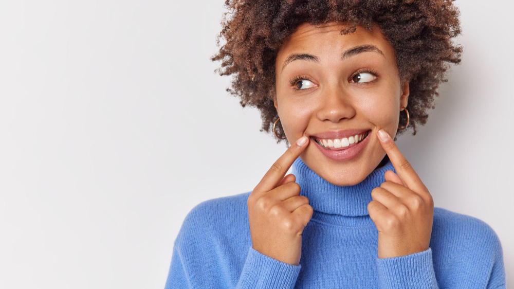 Sorridere attraverso le età: come la cura dentale cambia con l'invecchiamento