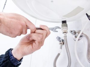 Controllo periodico del sistema idraulico Cosa verificare